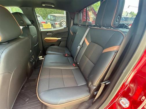 2025 GMC Canyon AT4