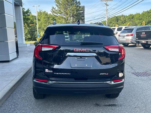 2023 GMC Terrain AT4