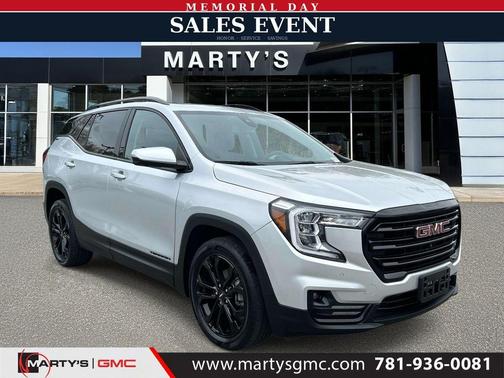 Quicksilver Metallic 2022 GMC Terrain SLT