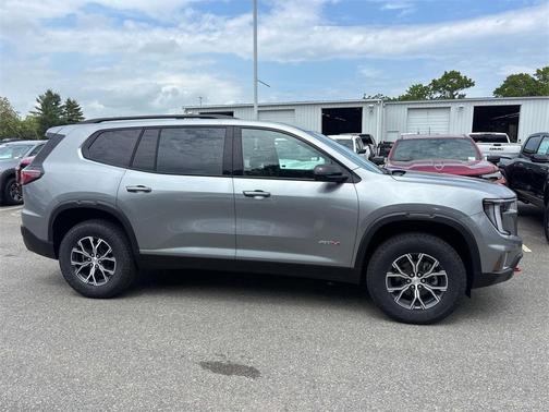 2025 GMC Acadia AT4