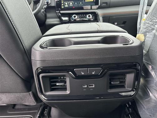 2026 GMC Sierra 3500 AT4