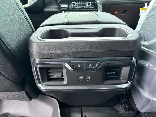 2026 GMC Sierra 3500 Denali