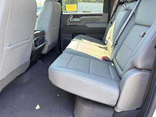 2025 GMC Sierra 2500 SLT