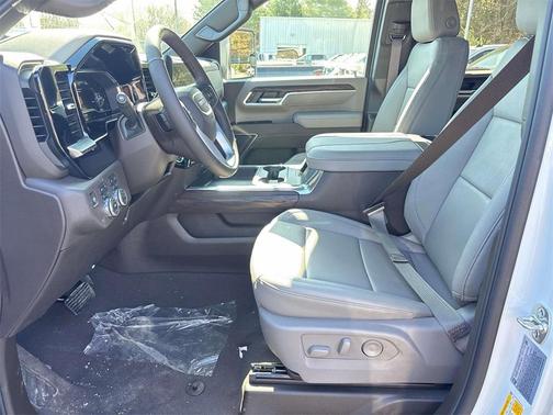 2025 GMC Sierra 2500 SLT