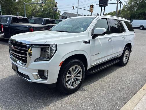 2023 GMC Yukon SLT