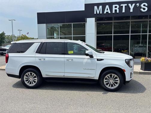 2023 GMC Yukon SLT