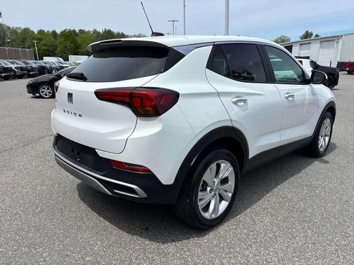 Summit White 2025 Buick Encore GX Preferred