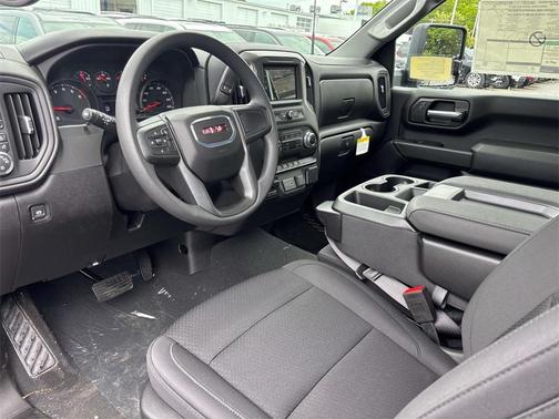 2025 GMC Sierra 3500 Pro