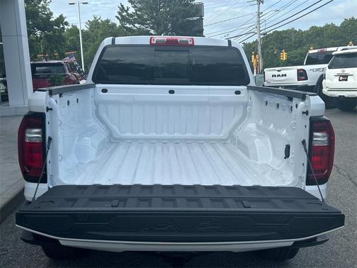 2025 GMC Canyon AT4