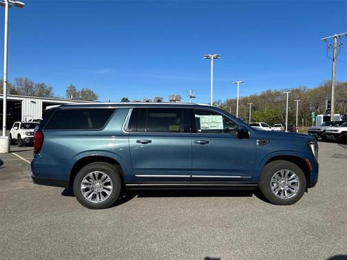 2025 GMC Yukon XL Denali