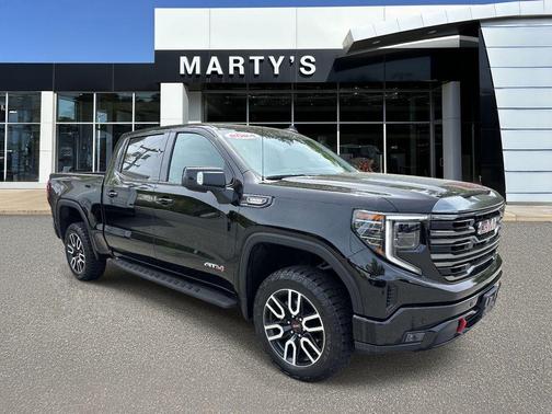 Onyx Black 2024 GMC Sierra 1500 AT4