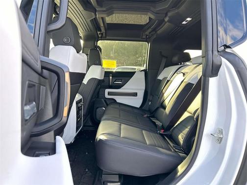 2025 GMC HUMMER EV SUV 2X