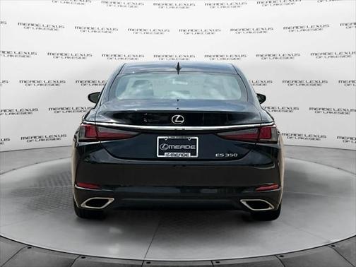 2022 Lexus ES 350 Base