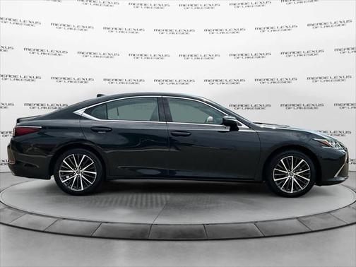 2022 Lexus ES 350 Base
