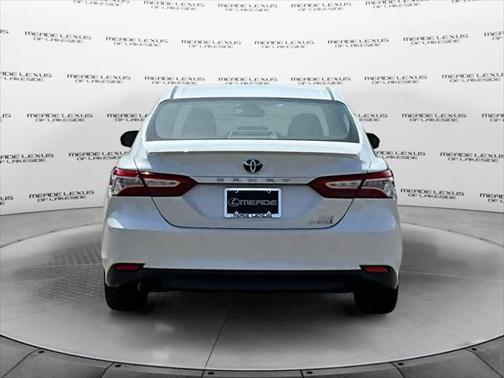 2018 Toyota Camry Hybrid XLE