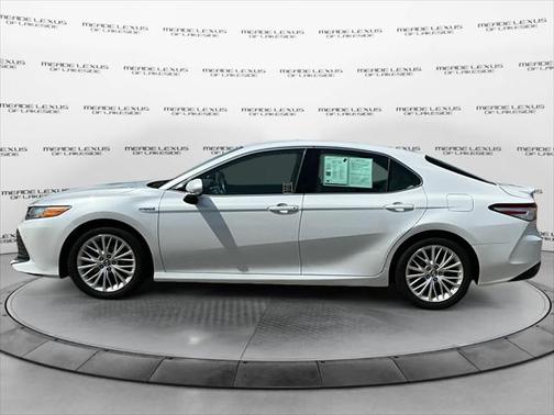 2018 Toyota Camry Hybrid XLE