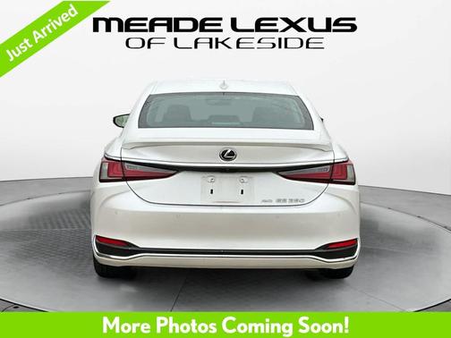 2022 Lexus ES 250 Base