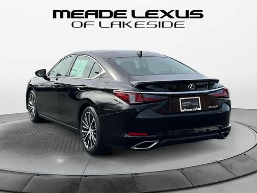 2023 Lexus ES 350 Base