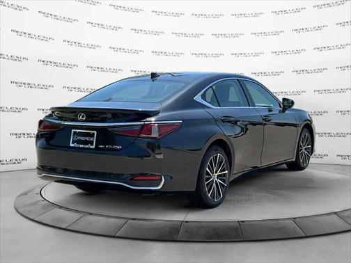 2024 Lexus ES 250 Base