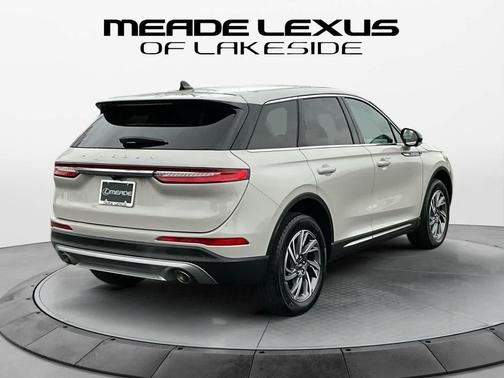 2023 Lincoln Corsair Standard