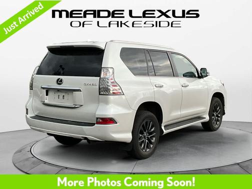 Eminent White Pearl 2023 Lexus GX 460 Premium