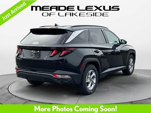 Black Pearl 2024 Hyundai TUCSON SEL