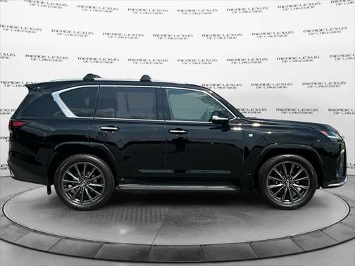 2022 Lexus LX 600 Base