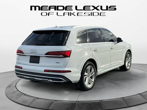2021 Audi Q7 45 Premium Plus