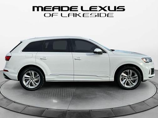 2021 Audi Q7 45 Premium Plus