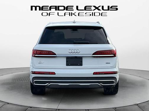 2021 Audi Q7 45 Premium Plus