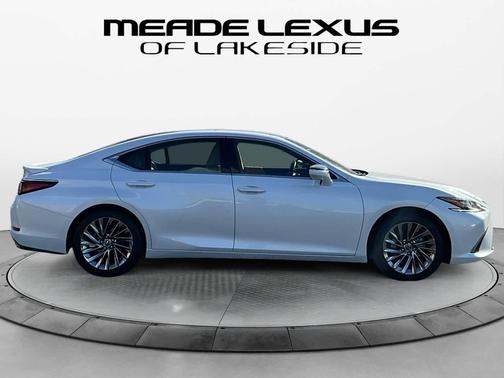 2025 Lexus ES 350 Ultra Luxury