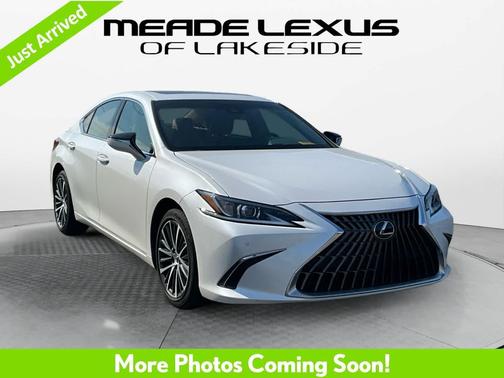 Eminent White Pearl 2023 Lexus ES 250 Base