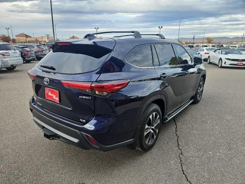 2021 Toyota Highlander Hybrid XLE
