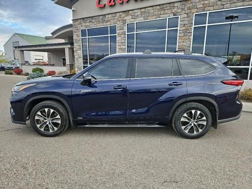 2021 Toyota Highlander Hybrid XLE
