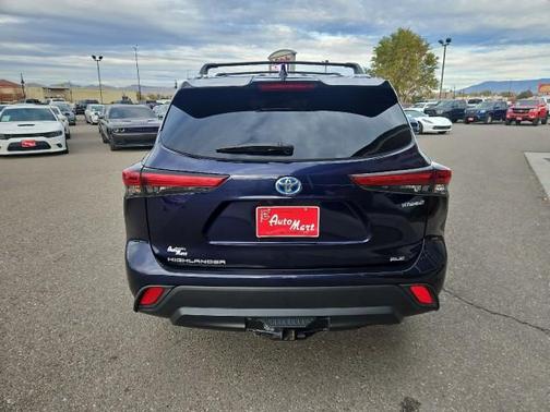 2021 Toyota Highlander Hybrid XLE