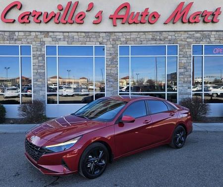 2022 Hyundai ELANTRA SEL