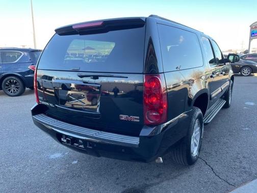 Photo 5 of 28 of 2008 GMC Yukon XL SLT