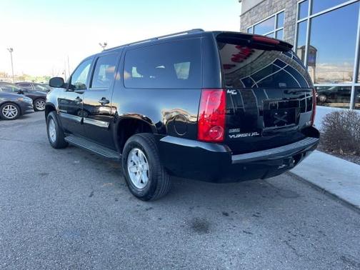 Photo 3 of 28 of 2008 GMC Yukon XL SLT