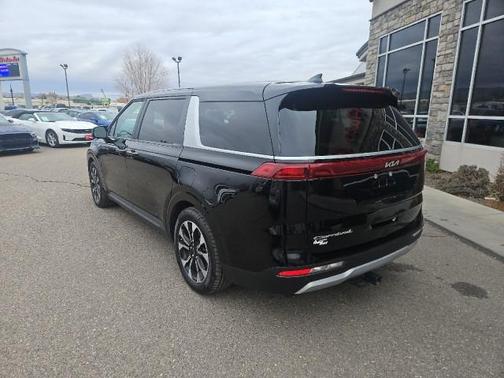 2022 Kia Carnival EX