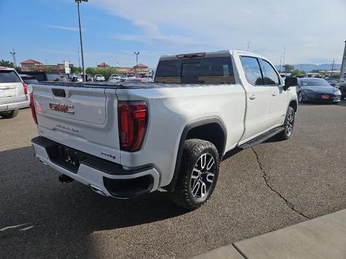 2022 GMC Sierra 1500 AT4