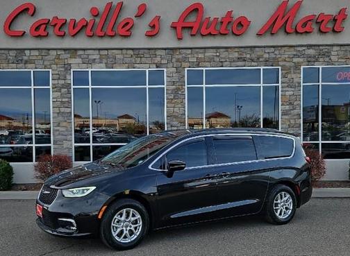 2022 Chrysler Pacifica Touring-L