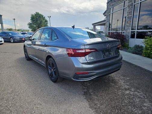 2022 Volkswagen Jetta 1.5T SE