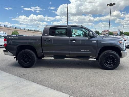 2018 Toyota Tundra SR5