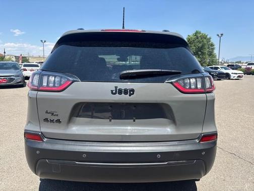2023 Jeep Cherokee Altitude Lux