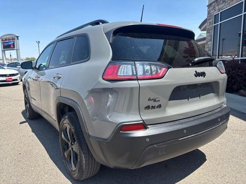 2023 Jeep Cherokee Altitude Lux