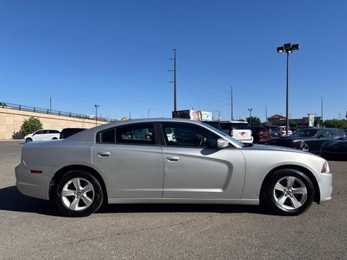 2012 Dodge Charger SE