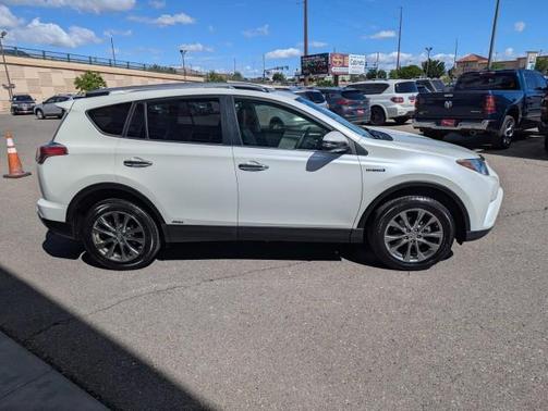 Blizzard Pearl 2017 Toyota RAV4 Hybrid Limited
