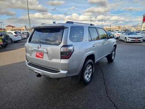 2021 Toyota 4Runner SR5