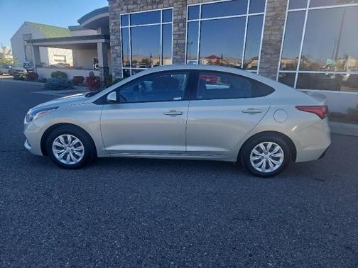2019 Hyundai Accent SE