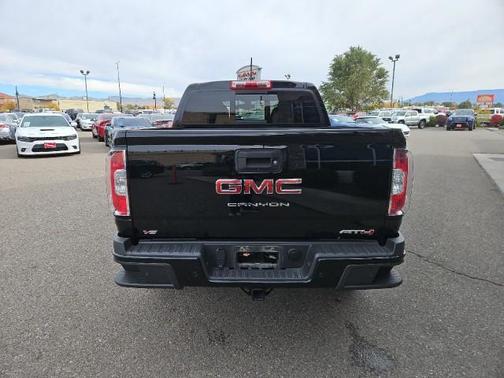 2022 GMC Canyon AT4